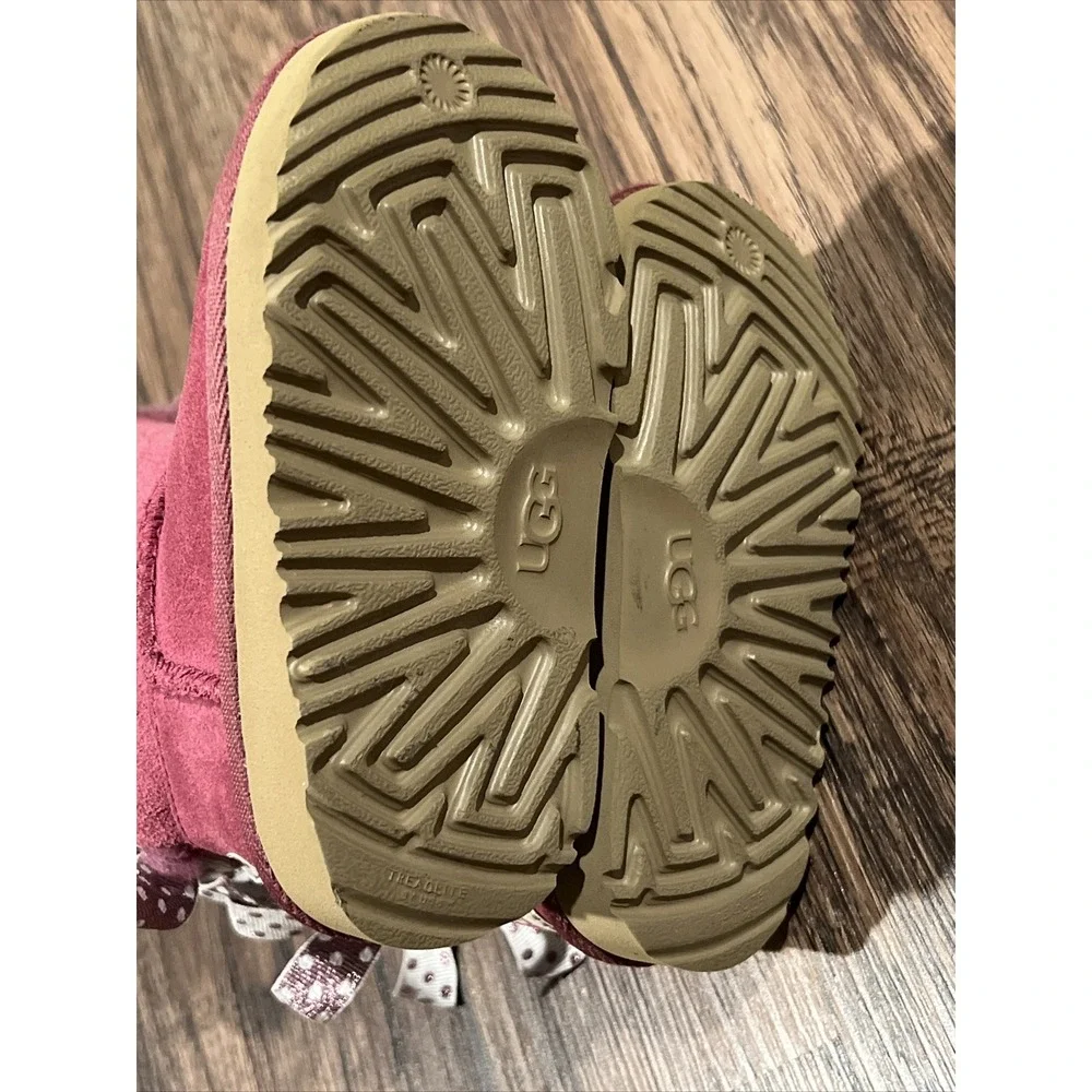 UGG bailey bow